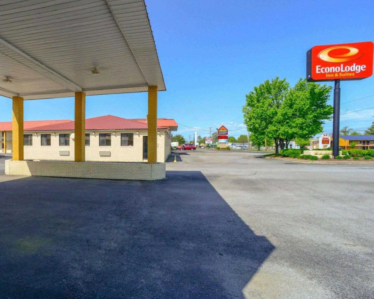 Econo Lodge Inn & Suites 卡本代尔 外观 照片